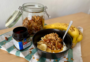 Domáca medová granola s mandľami